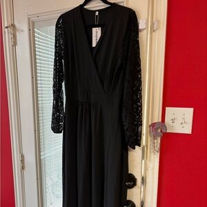 A New Day Black Bishop Sleeve V-Neck Dress